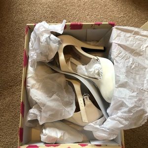 Dolce by Mojo Moxy Fiona Pump